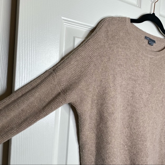 Vince Wool Yak Blend High Low Dolman Sleeve Oatmeal Sweater Size Medium - Picture 3 of 7